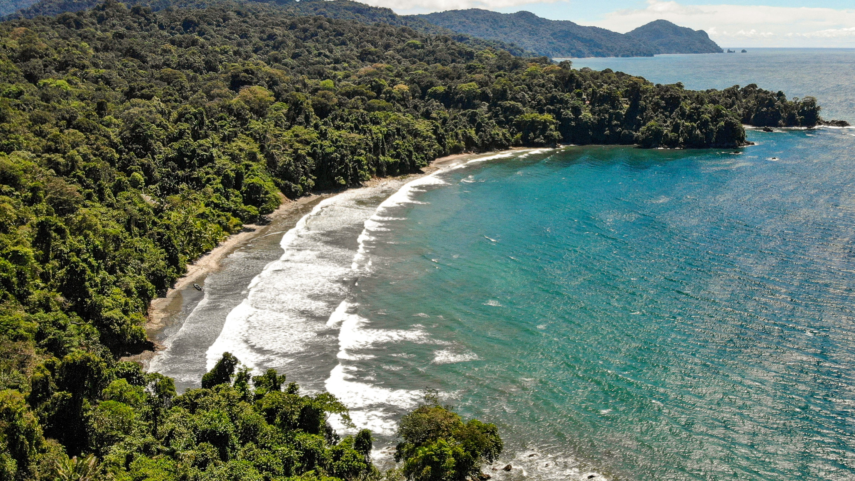 Video promocionaEl Amargal Reserva Natural & Ecoturismo Nuqui colombia ecohotel ecolodge